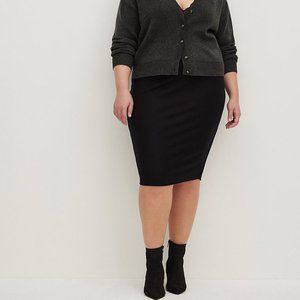 Torrid Plus Size Black Pencil Skirt Size 2 New with tags